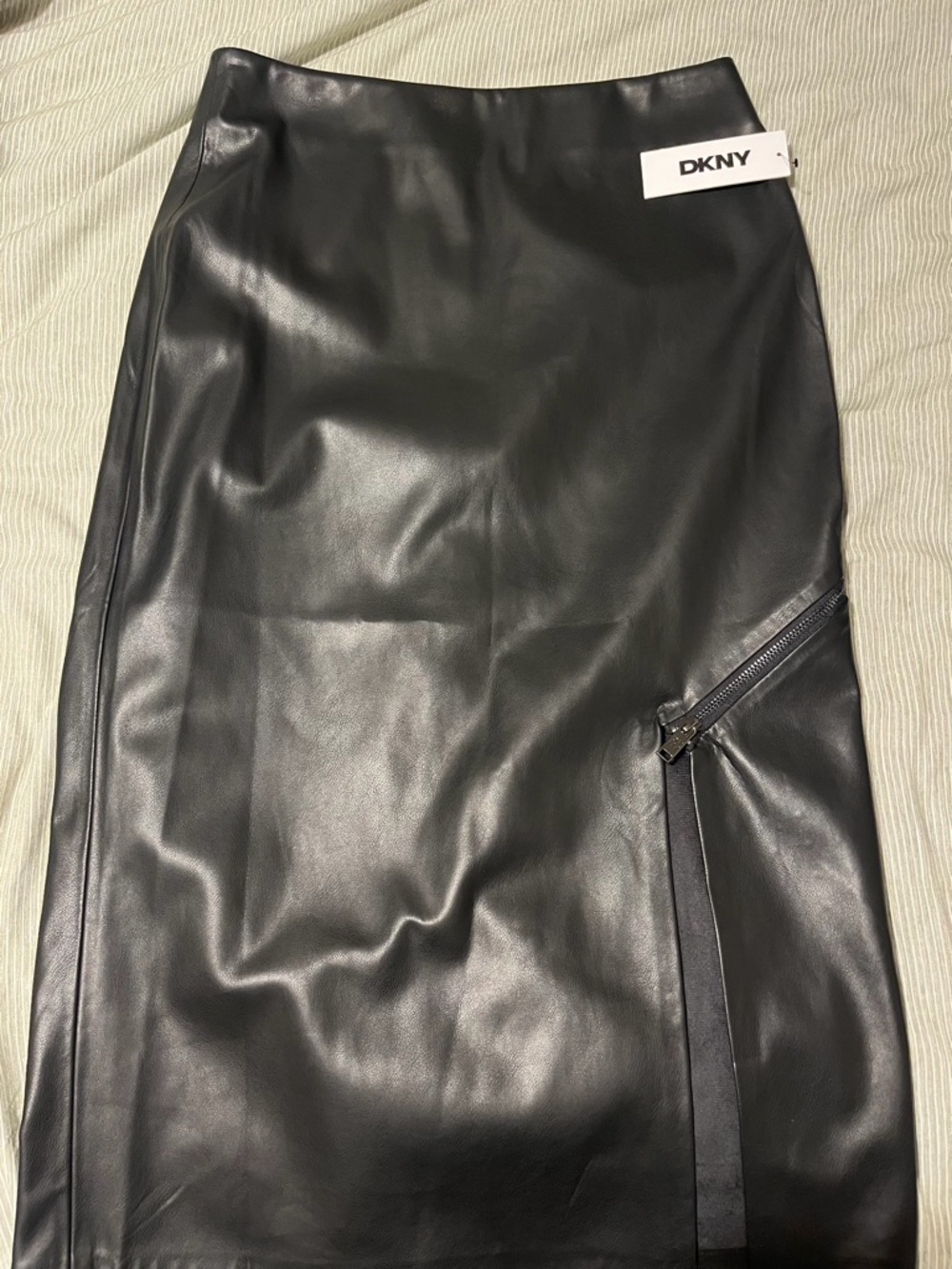 DKNY Black Faux Leather Zip-Accent Pencil Skirt